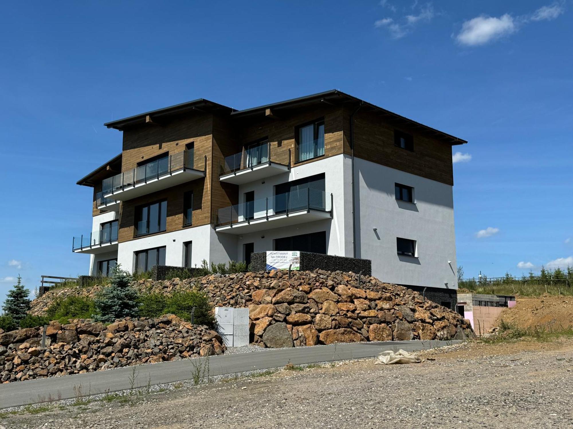Apartmany Horizont โลชนา โปด กลิโนฟเซม ภายนอก รูปภาพ